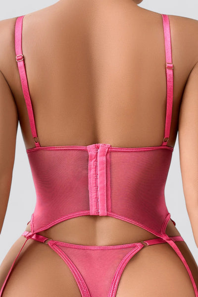 LUCIA | Conjunto de lencería bordada erótica con forma de corazón
